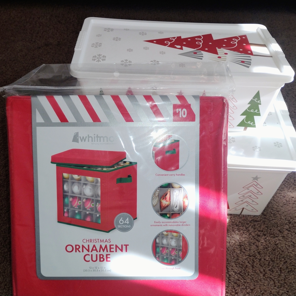 Whitmor Christmas Ornament Cube